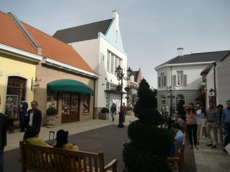 Roermond : Designer Outlet Center